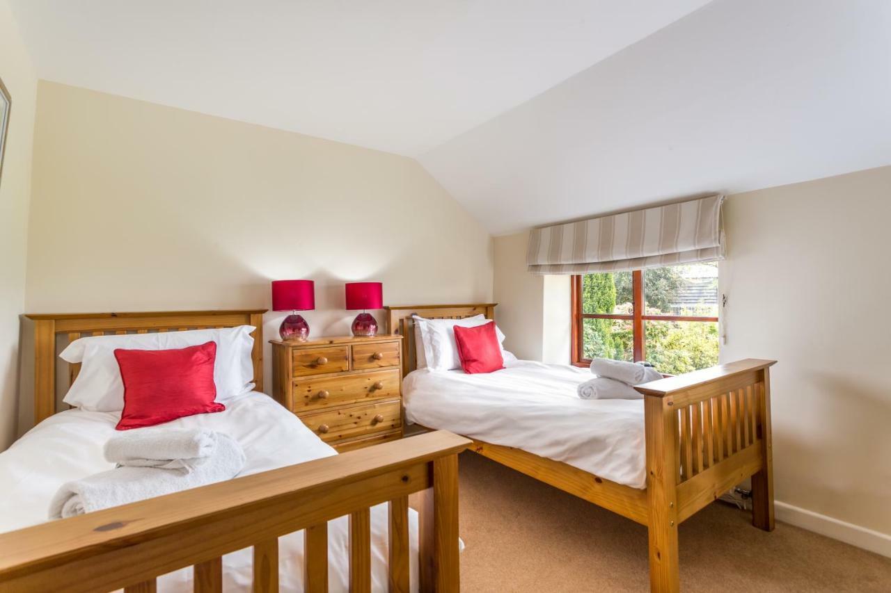 Red Doors Farm Cottages Honiton Exterior photo